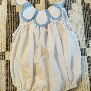 Very cute elegant spring-summer jumper baby girl the proper peony brand.